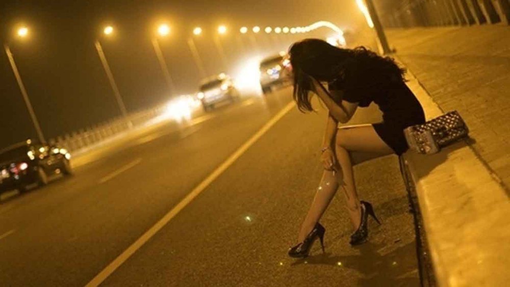 Одинокая Девушка Проститутка