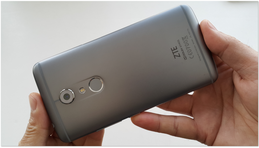 Обзор Рустама Ниязова: Axon 7 от ZTE