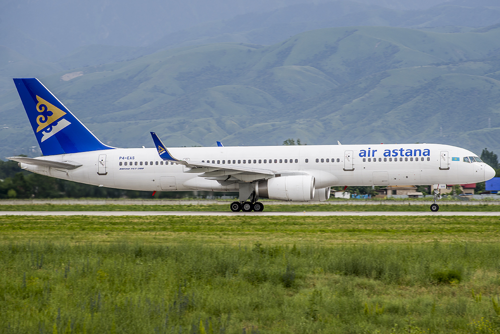 AirAstana Boeing 757-200