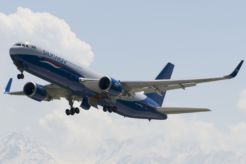 SilkWay Boeing767