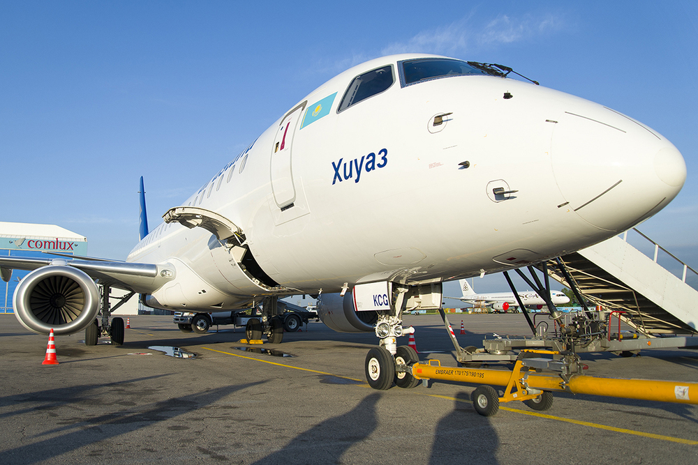 Air Astana Embraer E-190