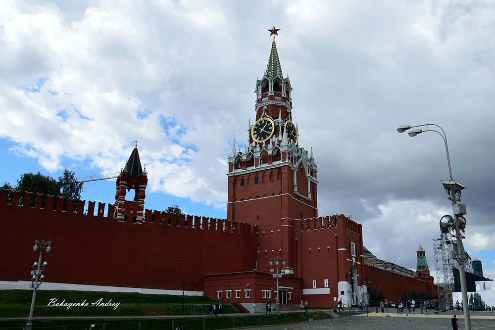 Как выглядит спасская башня кремля