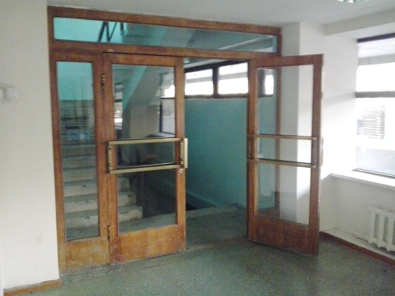 Лестница на второй этаж ДК Жастар