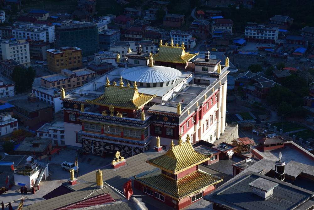 монастырь Палюл, традиции Ньигма, Восточный Тибет