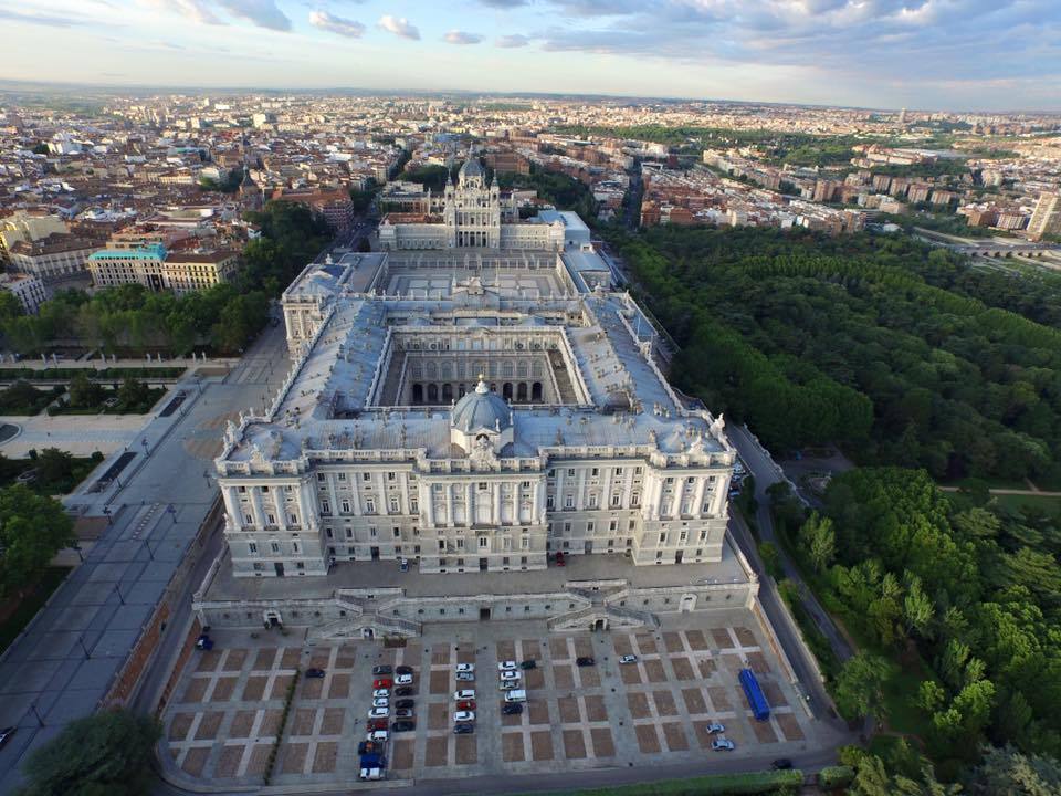 Королевский дворец и собор Альмудена, Мадрид
