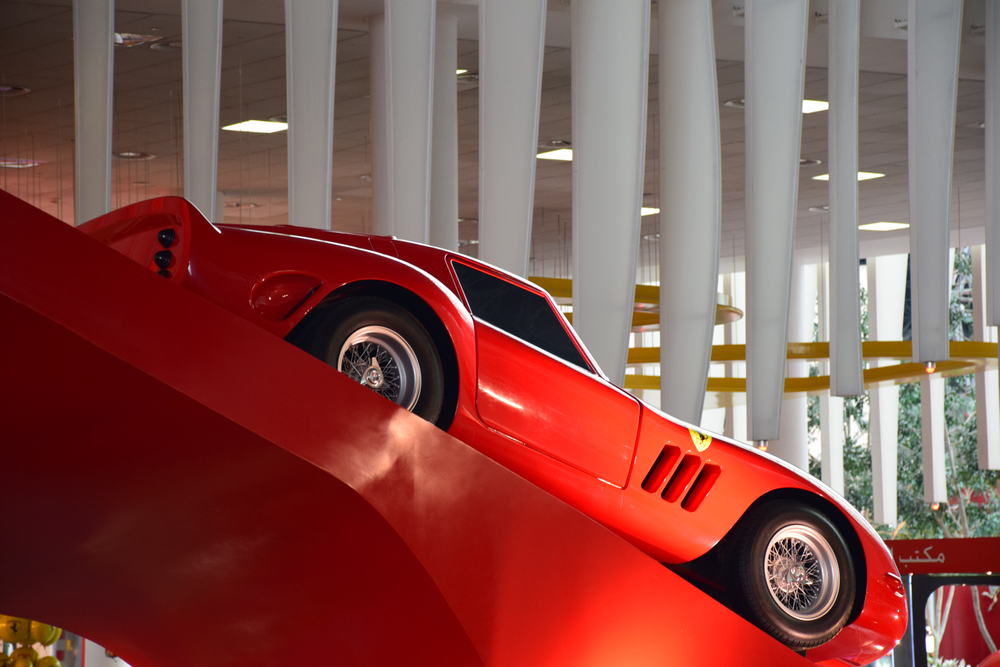 музей "Ferrari-world", Абу-Даби