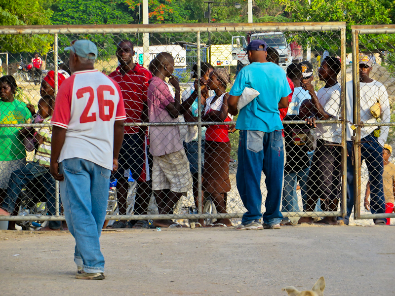 граница Гаити и Доминиканской Республики в городе Педерналес