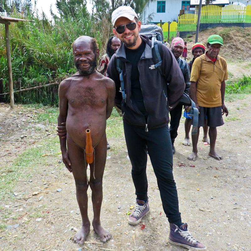 алматинский путешественник и горный гид Андрей Гундарев (Алмазов) в Папуа-Новой-Гвинеи