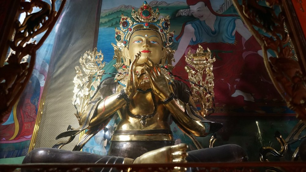 буддийская статуя