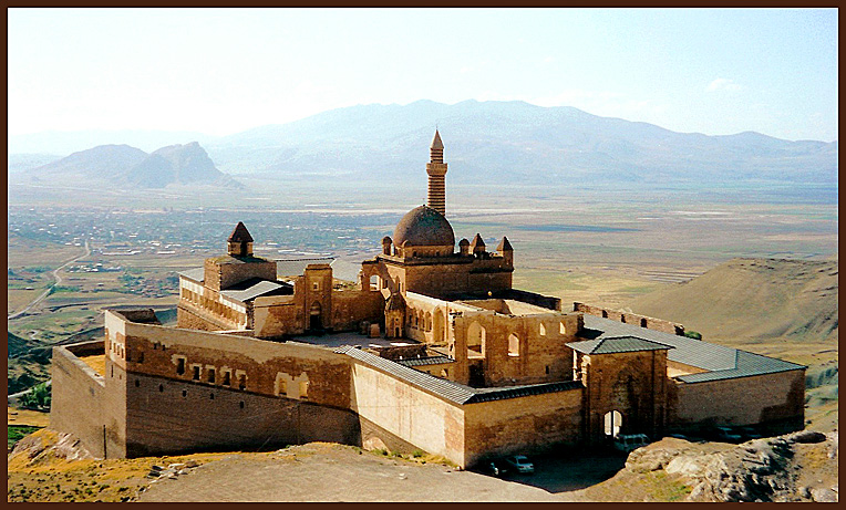 дворец Исхак-Паши в Догубаязете