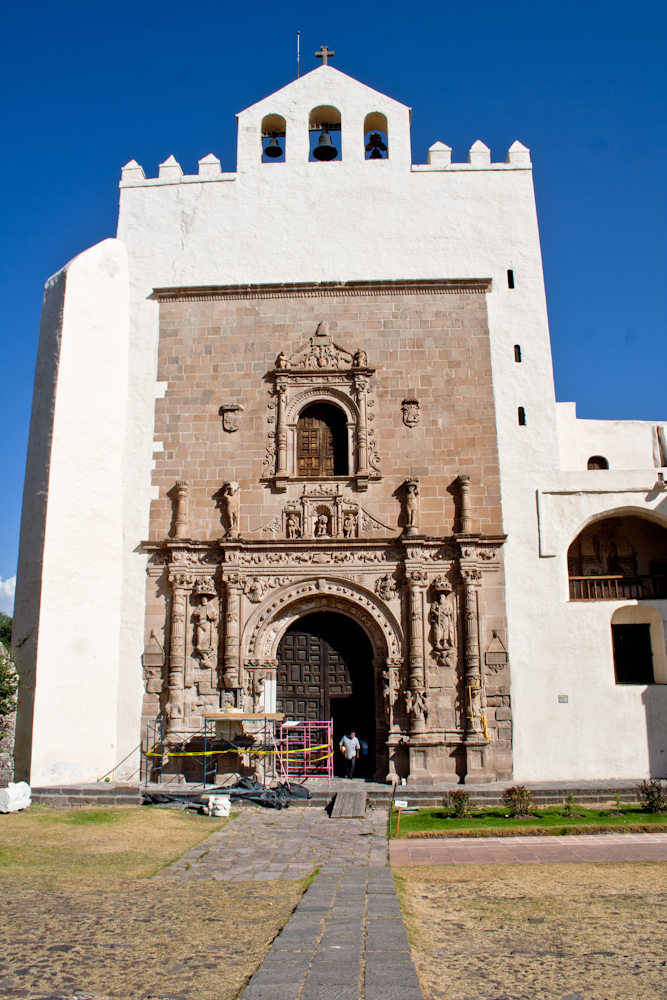 Монастырь Алькоман, Мексика