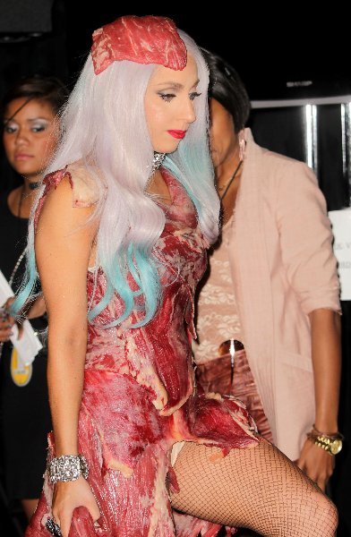 Платье Из Мяса Фото Леди Гага