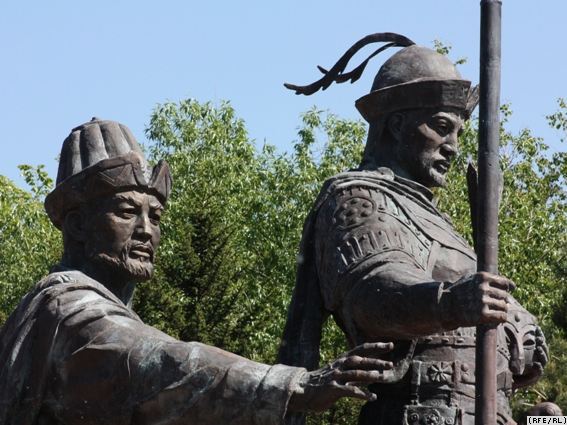 Фотография Памятника Жанибеку и Керею. Основателям казахского ханства.