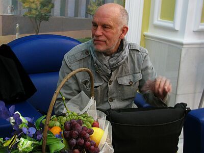 Джон Малкович в Алматы, фото Гулим Амирхановой, Lugink