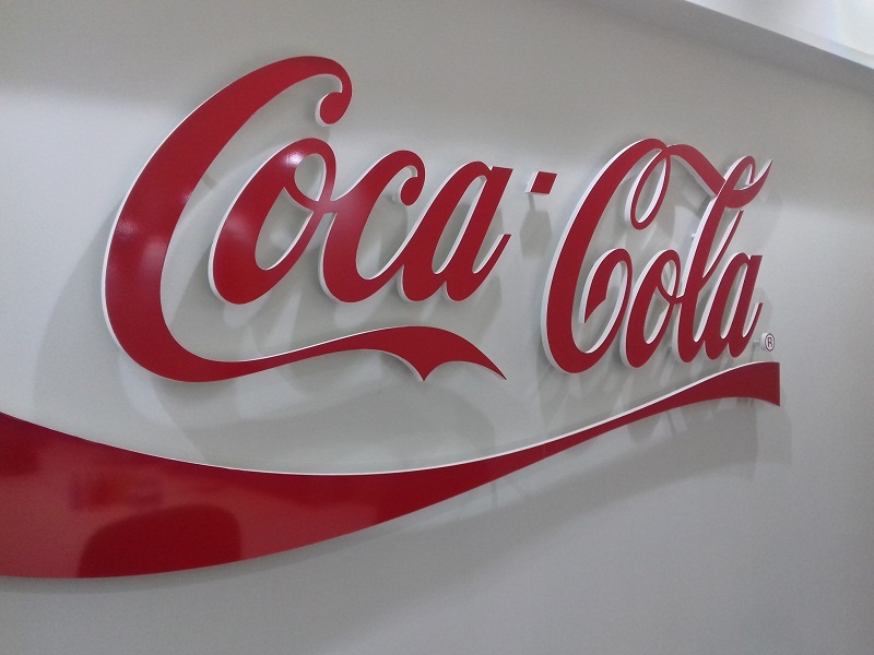 Коллы в оренбурге. Кока кола компания. Компании Кока колы. Coca Cola Корпорация. Завод Кока кола.