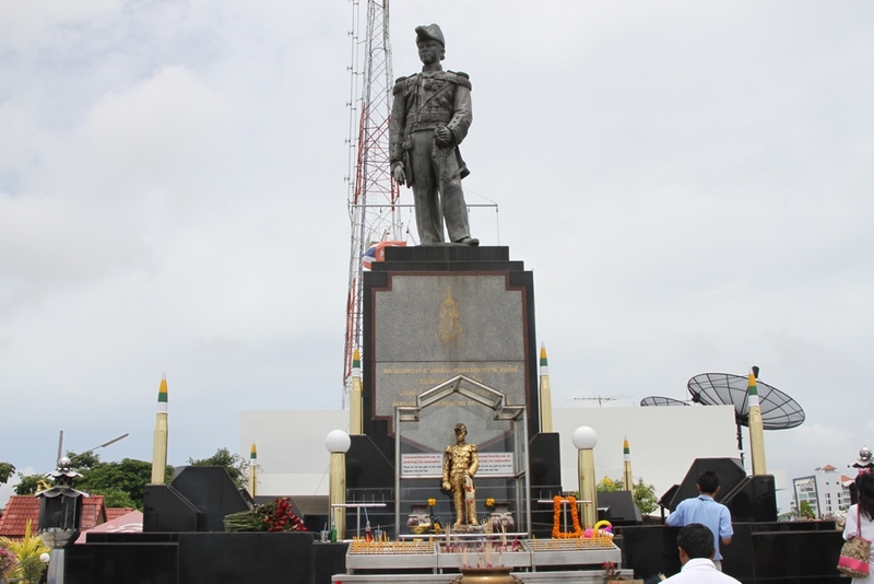 Admiral Krom Luang Jumborn Khet Udomsakdi Monument