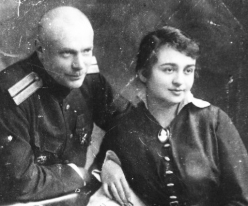 1916 год. С супругой в Батуми. Гернет проходил лечение после ранения под Трапезундом