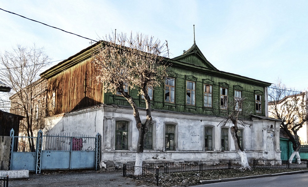 Гостиница Ливадия, ул. Ленина, 136