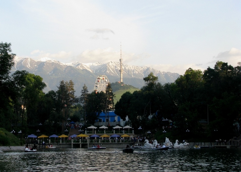 парк горького в Алматы