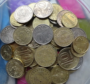 Балалар көбіне 50 теңгелік монетаны жұтып қояды - дәрігер